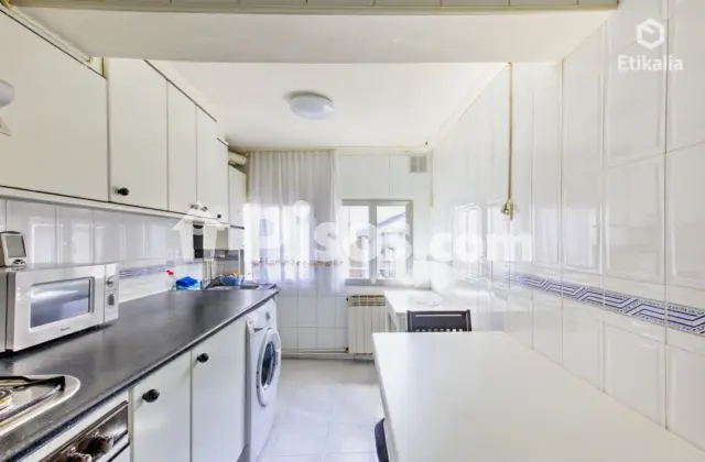 Piso en venta en Calle de Santo Domingo, Casco Viejo (Vitoria - Gasteiz) de 155.000 €