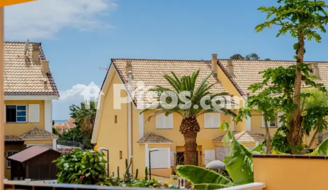 Chalet adosado en venta en Playa de Las Americas, Los Cristianos (Arona) de 950.000 €