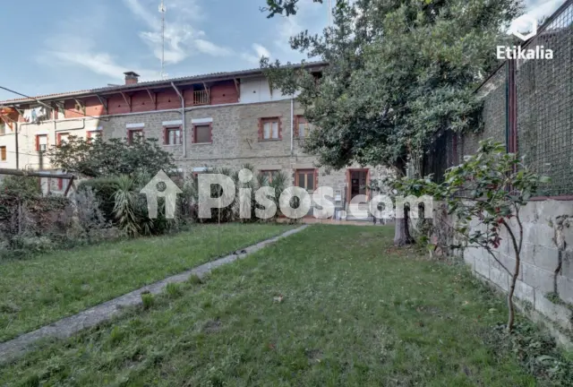 Casa en venta en Avenida de Nuestra Señora de Estíbaliz, cerca de Calle de los Herrán, Desemparados-Judimendi-Santa Lucía (Vitoria - Gasteiz) de 580.000 €