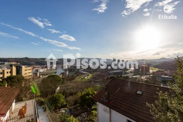 Piso en venta en Calle Carretera Basurto Castrejana  181. Bilbao, Número 181, Masustegi-Mintegitxueta (Distrito Basurtu-Zorrotza. Bilbao) de 280.000 €