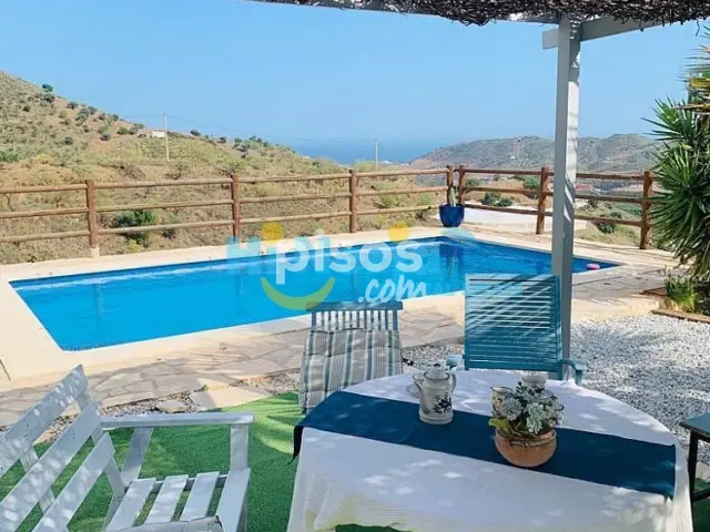 Casa en alquiler en , Cerca del Río, Cerca del Lago, Periferia, en El Campo, Cerca del Pueblo, Montaña, Chilches (Vélez-Málaga) de 169 €<span>/día</span>