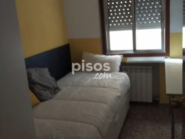 Habitación en alquiler en Gran Passeig de Ronda, 140, cerca de Carrer Humbert Torres, Xalets-Humbert Torres (Lleida Capital) de 290 €<span>/mes</span>