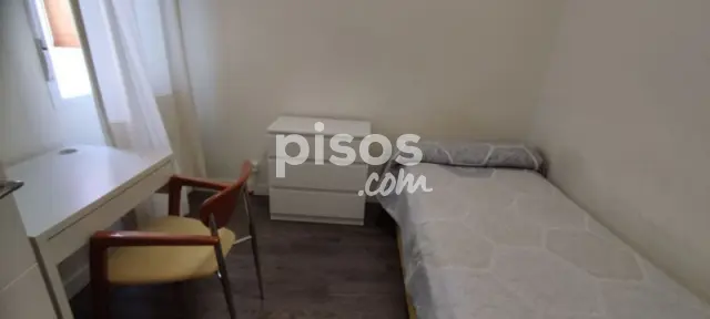 Habitación en alquiler en Calle de San Vicente de Paul, 34, Casco Antiguo (Zaragoza Capital) de 300 €<span>/mes</span>