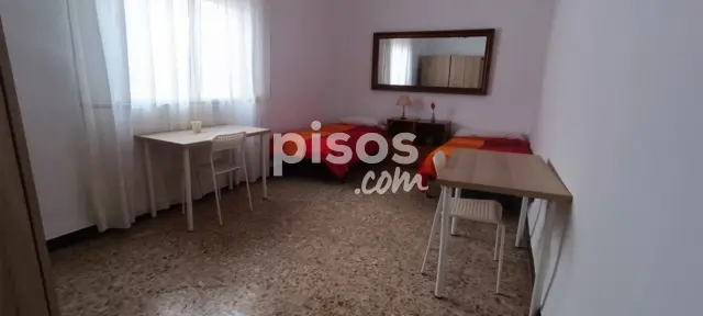 Habitación en alquiler en Calle Esperanza de Triana, 40, cerca de Calle Virgen del Buen Aire, Zona Esperanza de Triana (Distrito Triana. Sevilla Capital) de 550 €<span>/mes</span>