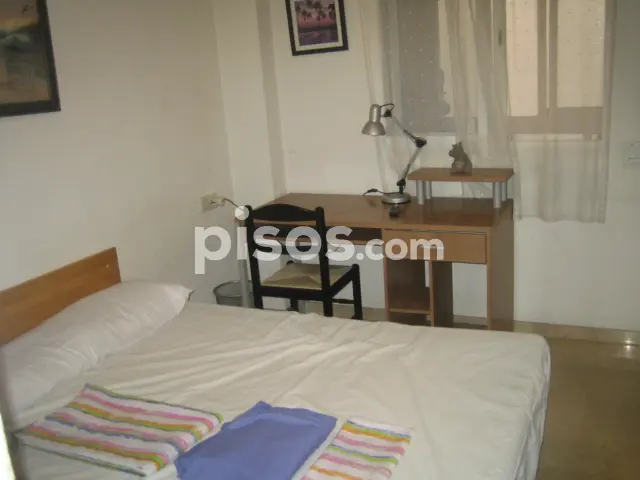 Habitación en alquiler en Calle C) Calderón de La Barca, Número 25, Mercado (Distrito Mercado-Casco Antiguo. Alicante - Alacant) de 325 €<span>/mes</span>