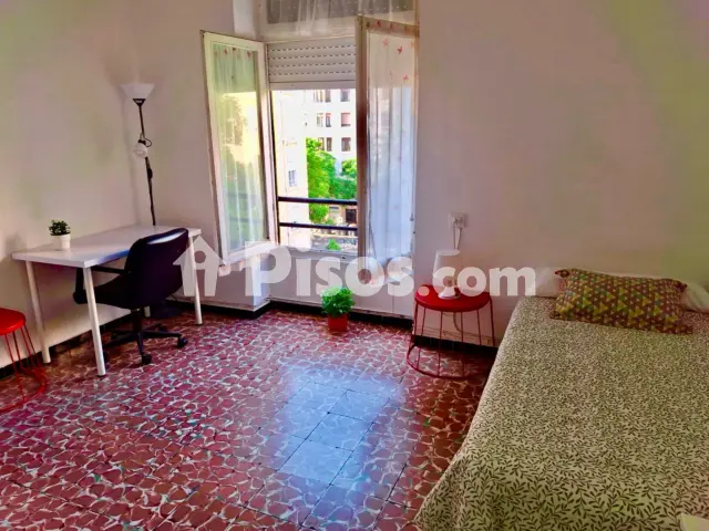 Habitación en alquiler en Carrer de Maties Perelló, 60, cerca de Avinguda del Regne de València, Russafa (Distrito L'Eixample. València Capital) de 395 €<span>/mes</span>