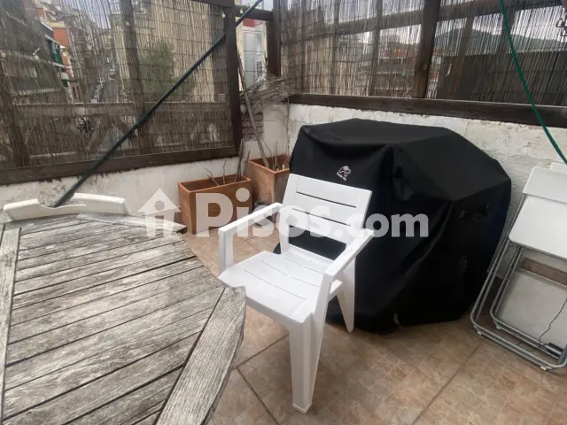 Habitación en alquiler en Carrer del Pantà de Tremp, 28, El Carmel (Distrito Horta-Guinardó. Barcelona Capital) de 550 €<span>/mes</span>