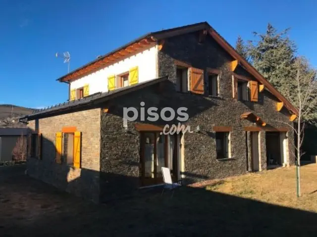 Casa unifamiliar en venta en Avenida Rue Du Bosquet, Saillagouse de 450.000 €
