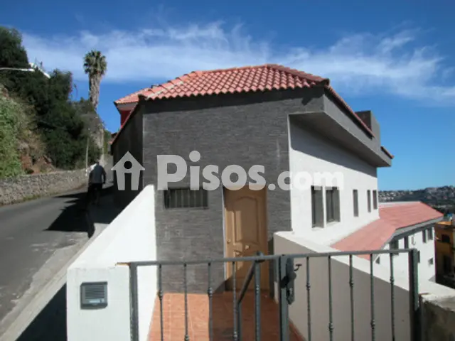 Piso en venta en Meleguinas, Santa Brígida de 180.000 €
