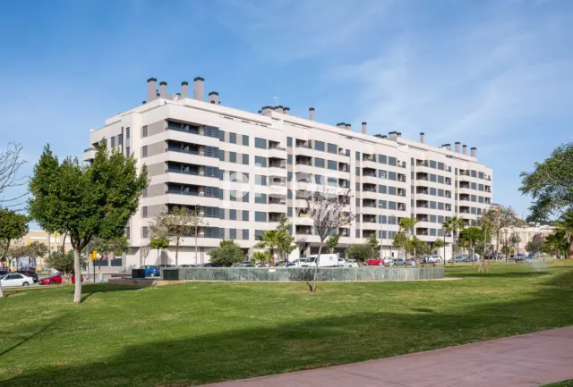 Piso en venta en Calle Joaquín Turina, s/n, El Cónsul-El Romeral-La Colonia Santa Inés (Distrito Teatinos-Universidad. Málaga Capital) de 511.000 €