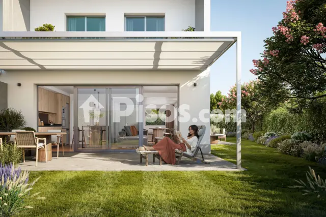 Casa adosada en venta en Calle de la Alegria, 1, Tierz de 320.000 €