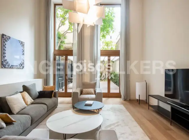 Promoción Finca regia renovada cerca de Passeig Gràcia, La Dreta de l'Eixample (Distrito Eixample. Barcelona Capital) de 1.400.000 €