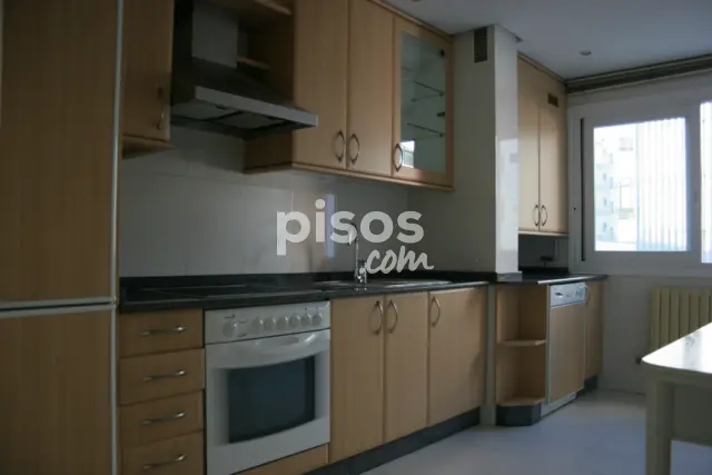 Piso en alquiler en Calle de Colón, Centro-Areal (Distrito Casco Urbano. Vigo) de 1.050 €<span>/mes</span>