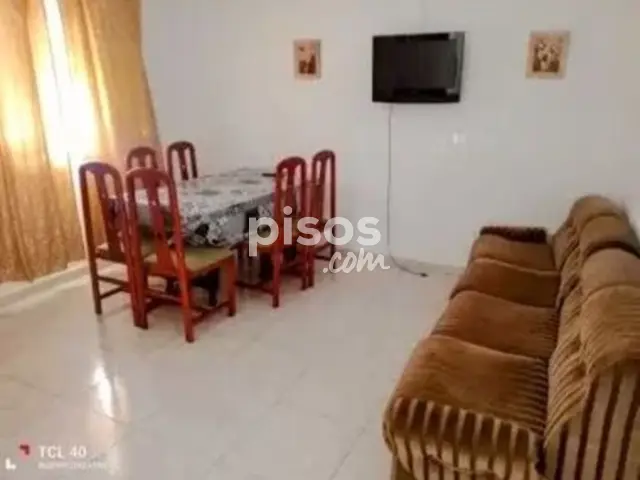 Casa adosada en alquiler en Calle de Vía Ensanche, 31, Casco Histórico (Mérida) de 675 €<span>/mes</span>