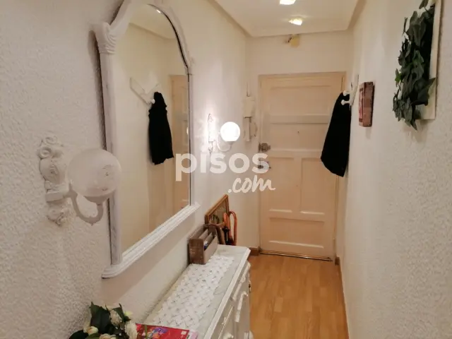 Apartamento en alquiler en Avenida de San Juan de Sahagún, 12, San Mamés-La Palomera (León Capital) de 575 €<span>/mes</span>