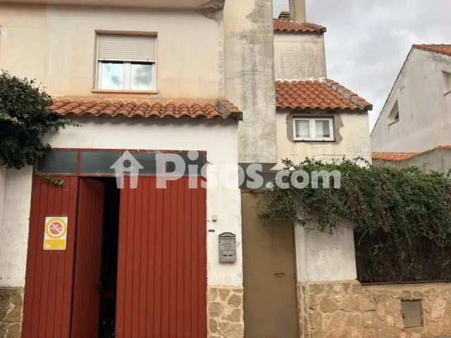 Chalet adosado en venta en Calle del Porvenir, 39