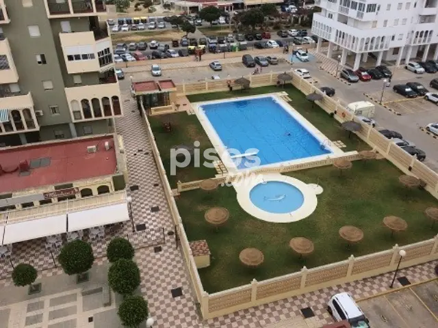 Piso en alquiler en Paseo Marítimo de Valdelagrana, 15, Valdelagrana (El Puerto de Santa María) de 850 €<span>/mes</span>
