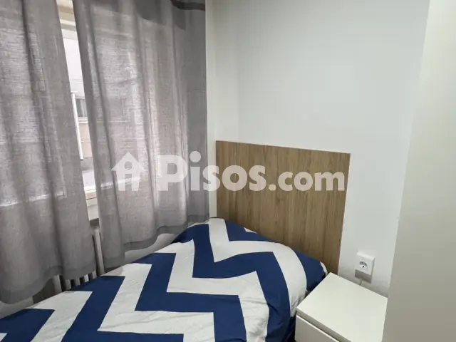 Habitación en alquiler en Calle de Gutiérrez Herrero, 10, La Magdalena-Versalles (Avilés) de 0 €<span>/mes</span>