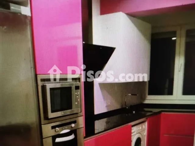 Piso en alquiler en Paseo de la Estación, 21, cerca de Avenida de los Comuneros, Garrido-Labradores (Salamanca Capital) de 1.100 €<span>/mes</span>