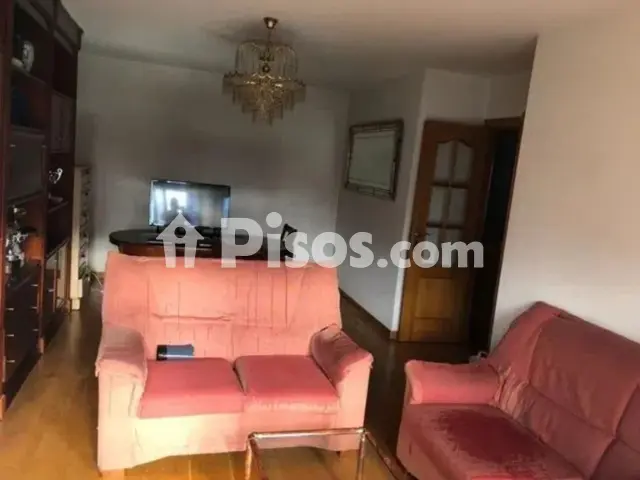 Habitación en alquiler en Calle Agustín Rodríguez Sahagún, 32, Santo Tomás-Universidad (Ávila Capital) de 245 €<span>/mes</span>