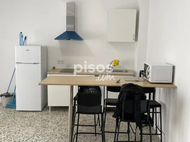 Piso en alquiler en Calle Andalucía, 15, Bellavista (Distrito Bellavista-La Palmera. Sevilla Capital) de 730 €<span>/mes</span>
