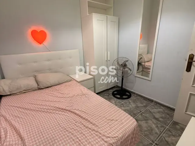 Habitación en alquiler en Avinguda Diagonal, 322, cerca de Carrer d' Aragó, La Sagrada Família (Distrito Eixample. Barcelona Capital) de 0 €<span>/mes</span>