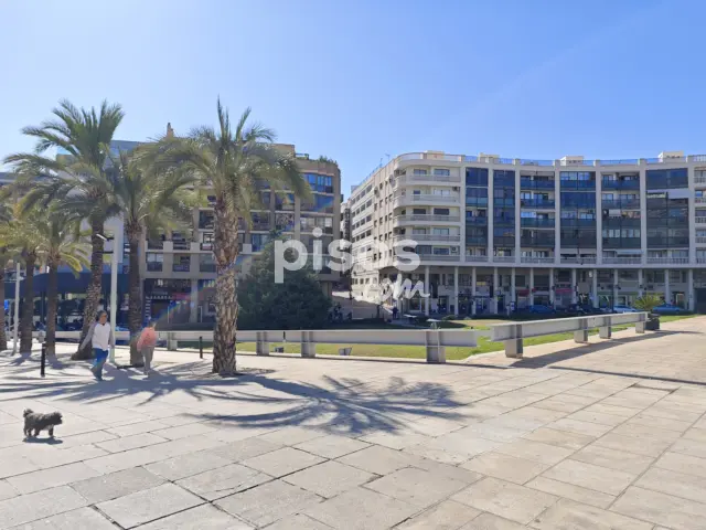 Oficina en venta en Plaza de los Reyes de España, 6, Centre (Benidorm) de 124.000 €