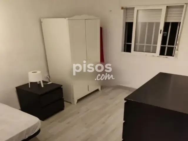 Habitación en alquiler en Avenida de San Juan de la Cruz, 32, Amate (Distrito Cerro Amate. Sevilla Capital) de 280 €<span>/mes</span>