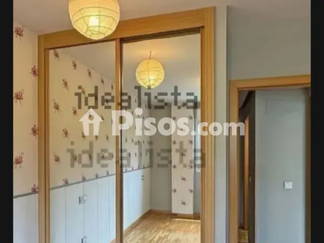 Habitación en alquiler en Calle Arco Iris, 3, El Bravuco (Grado) de 300 €<span>/mes</span>