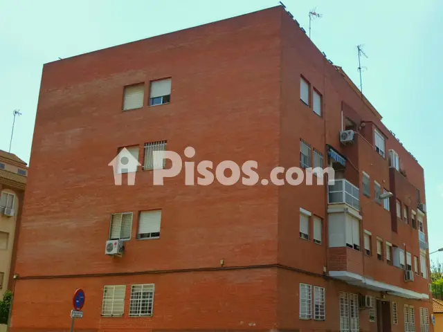 Piso en alquiler en Plaza de Acuario, 1, Nuevo Parque-Los Rosales-Tráfico Pesado (Huelva Capital) de 1.200 €<span>/mes</span>