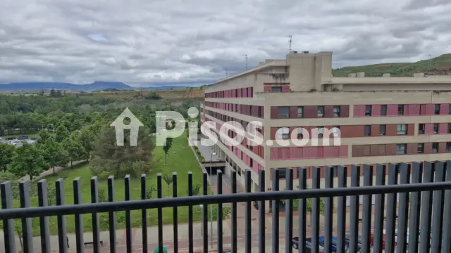 Piso en alquiler en Paseo del Prior, 4, Universidad-Los Lirios (Logroño) de 1.050 €<span>/mes</span>