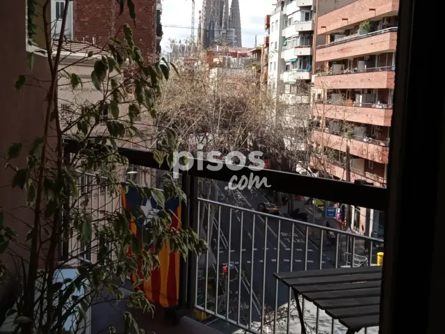 Piso en venta en Carrer de Mallorca, 518, cerca de Carrer del Dos de Maig, El Camp de l'Arpa del Clot (Distrito Sant Martí. Barcelona Capital) de 385.000 €