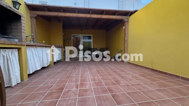 Piso en alquiler en Calle Dulcinea, 87, Buenavista-Fabelo (Puerto del Rosario) de 1.290 €<span>/mes</span>