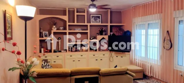 Piso en venta en Calle Mayor, 89, cerca de Calle de los Mártiles, Ólvega de 99.000 €