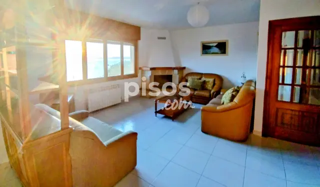 Casa rústica en alquiler en Calle Sabarigo, 30, Bueu (Portela) de 1.000 €<span>/mes</span>