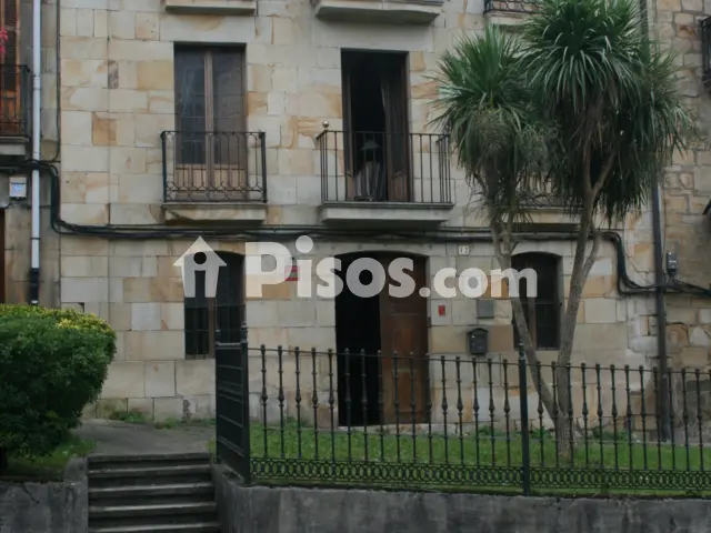 Casa adosada en venta en Calle de Elizburu, 12, Elorrio de 1.000.000 €