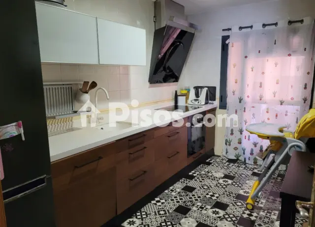 Piso en venta en Calle Todos los Santos, 10