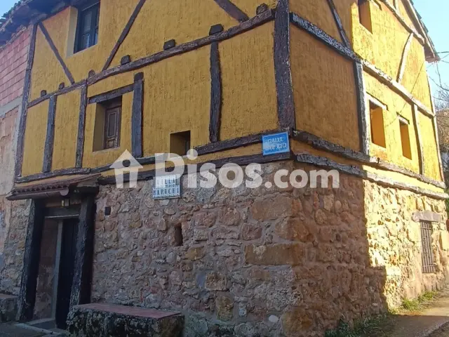 Casa – Oña