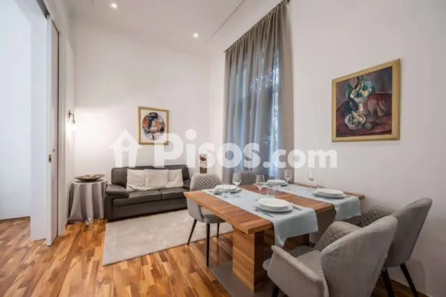 Piso en alquiler en Calle de Álvarez Quintero, 53, Utrera de 640 €<span>/mes</span>