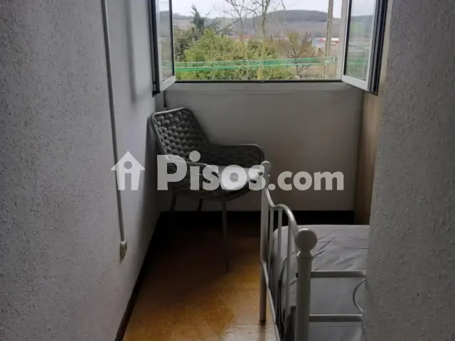 Habitación en alquiler en Calle del Pino, 6, Llaranes (Avilés) de 250 €<span>/mes</span>