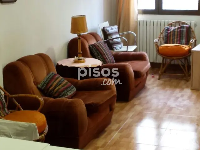 Piso en alquiler en Calle del Barrio Verde, 6, Cella de 890 €<span>/mes</span>