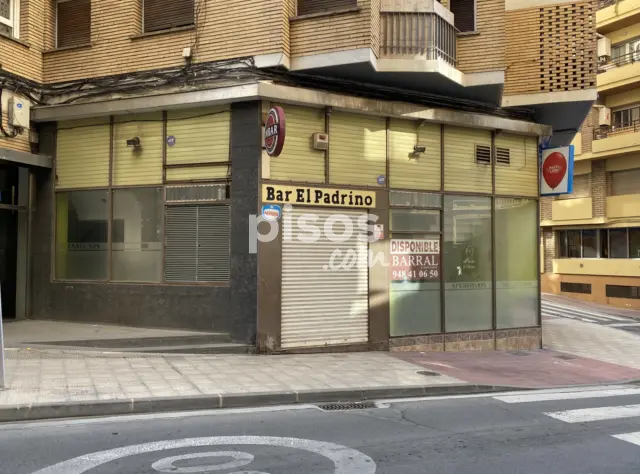 Local comercial en venta en Calle de Juan Antonio Fernández, 33, Centro (Tudela) de 150.000 €