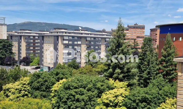 Piso en alquiler en Calle de Sancho Ramírez, 23, Ermitagaña-Mendebaldea-Etxabakoitz (Pamplona - Iruña) de 2.300 €<span>/mes</span>