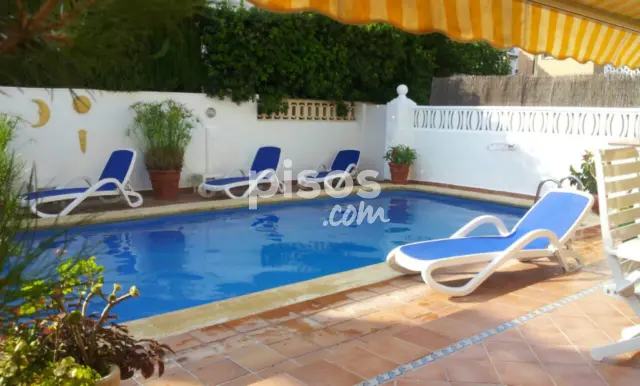 Casa adosada en alquiler en Calle Estrella Polar, 15, Santa Anna-Urbanitzacions (Gandia) de 1.450 €<span>/mes</span>
