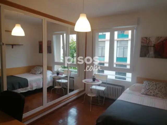 Habitación en alquiler en Calle del Arquitecto Reguera, 7, Centro (Oviedo) de 350 €<span>/mes</span>