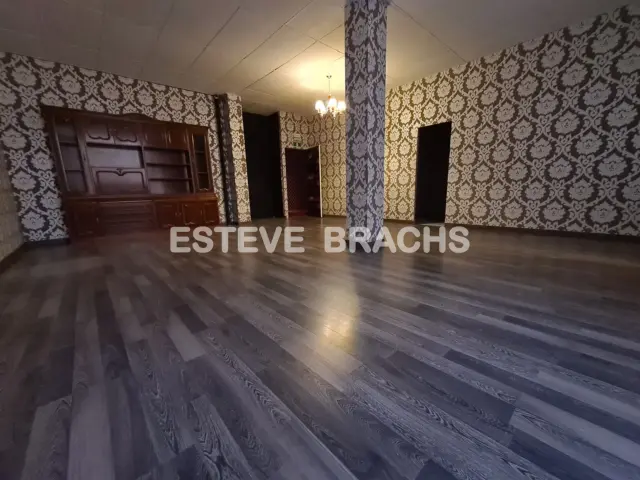 Local comercial en venta en Carrer de Sant Jaume, cerca de Carrer de Navarra, Centre (Granollers) de 110.000 €