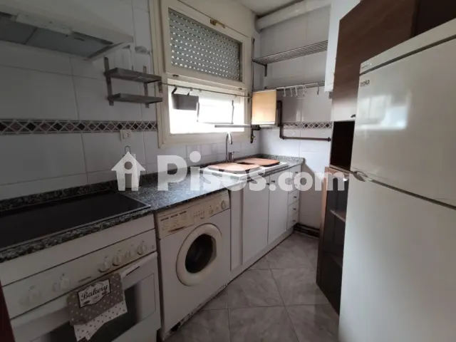 Piso en venta en Carrer de les Borges Blanques, cerca de Carrer de Reus, Les Arenes-Can Montllor-La Grípia (Distrito La Grípia-Sant Llorenç. Terrassa) de 141.000 €