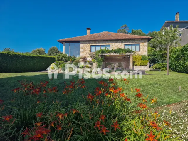 Chalet unifamiliar en venta en Camino de los Enxidos, Cabral-Candeán (Vigo) de 725.000 €