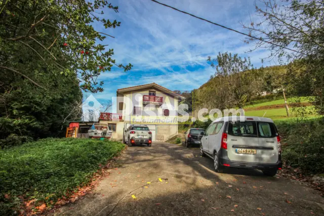Casa en venta en Camino Sarobe Erreka, Iturriotz (Oiartzun) de 595.000 €