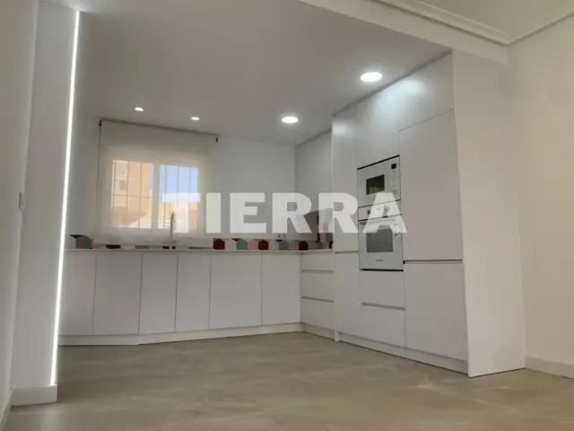 Casa adosada en venta en Calle de la Madre de Dios, El Mojón (Pilar de la Horadada) de 225.000 €